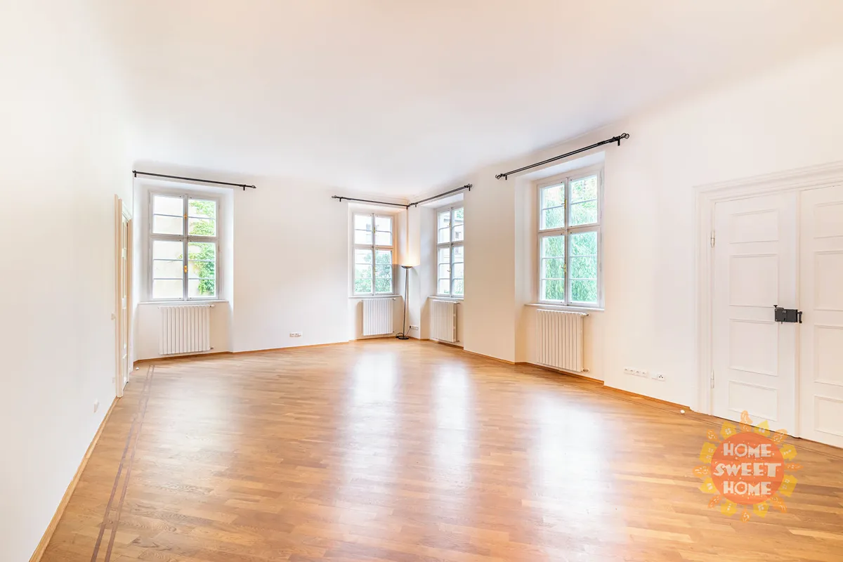 Pronájem bytu 4+1 187 m²
